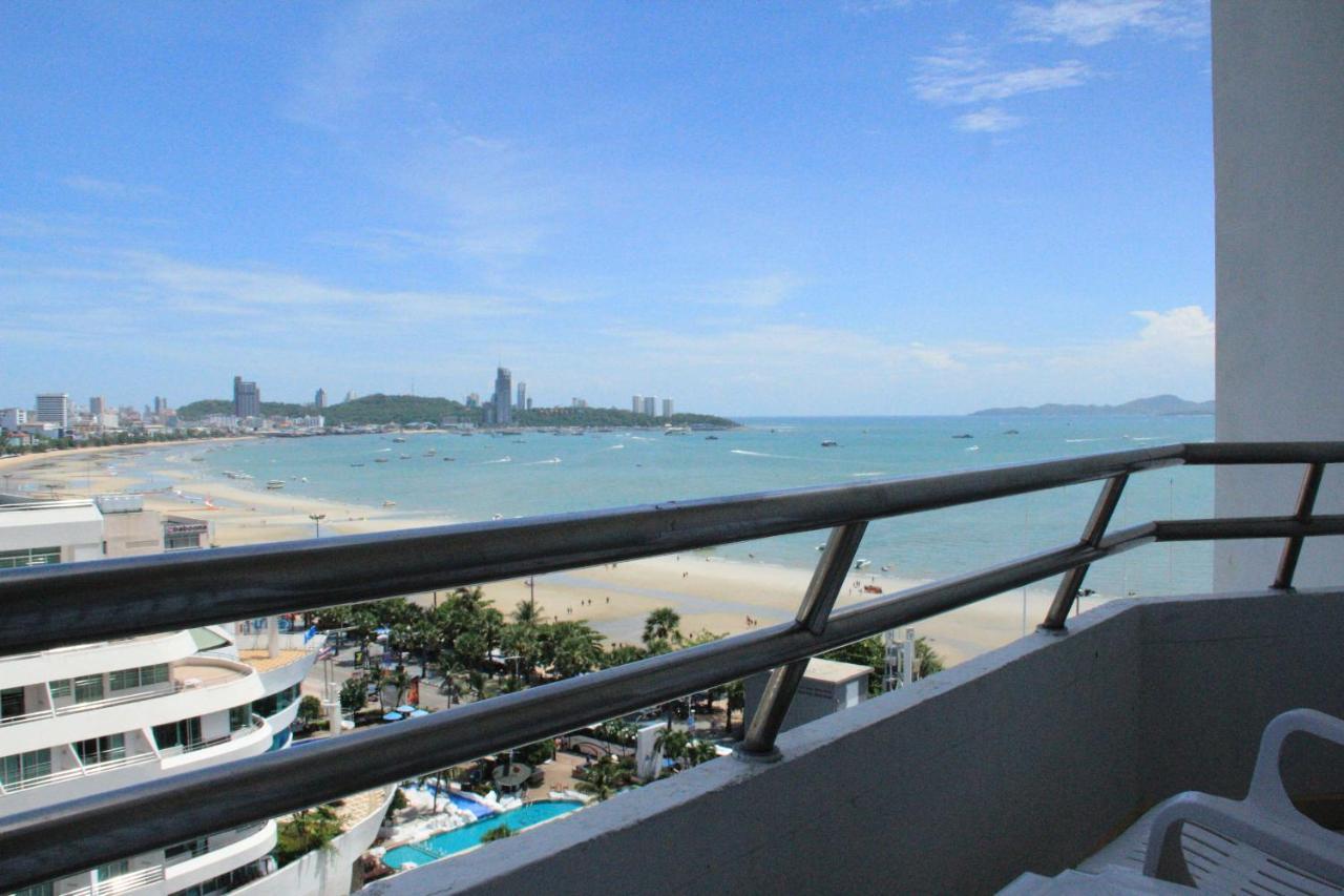 Mark Land Pattaya Beach Buitenkant foto