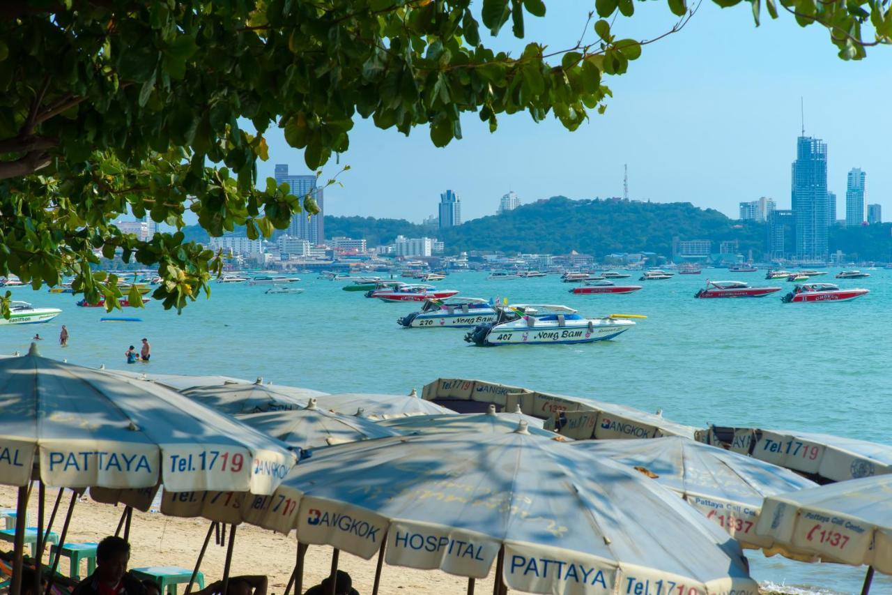 Mark Land Pattaya Beach Buitenkant foto
