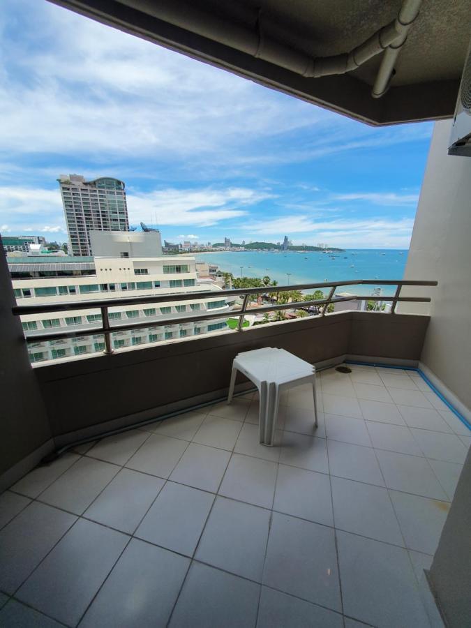 Mark Land Pattaya Beach Buitenkant foto
